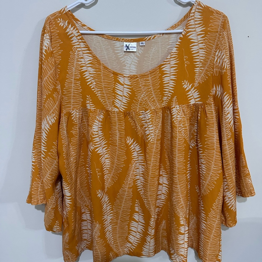 Simply sisters blouse